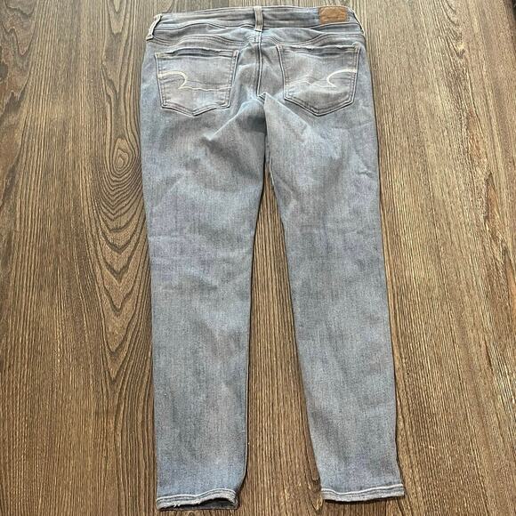 American Eagle Jegging Jeans Mid Rise Super Stretch Denim Light Wash Blue Size 6 - Picture 10 of 12
